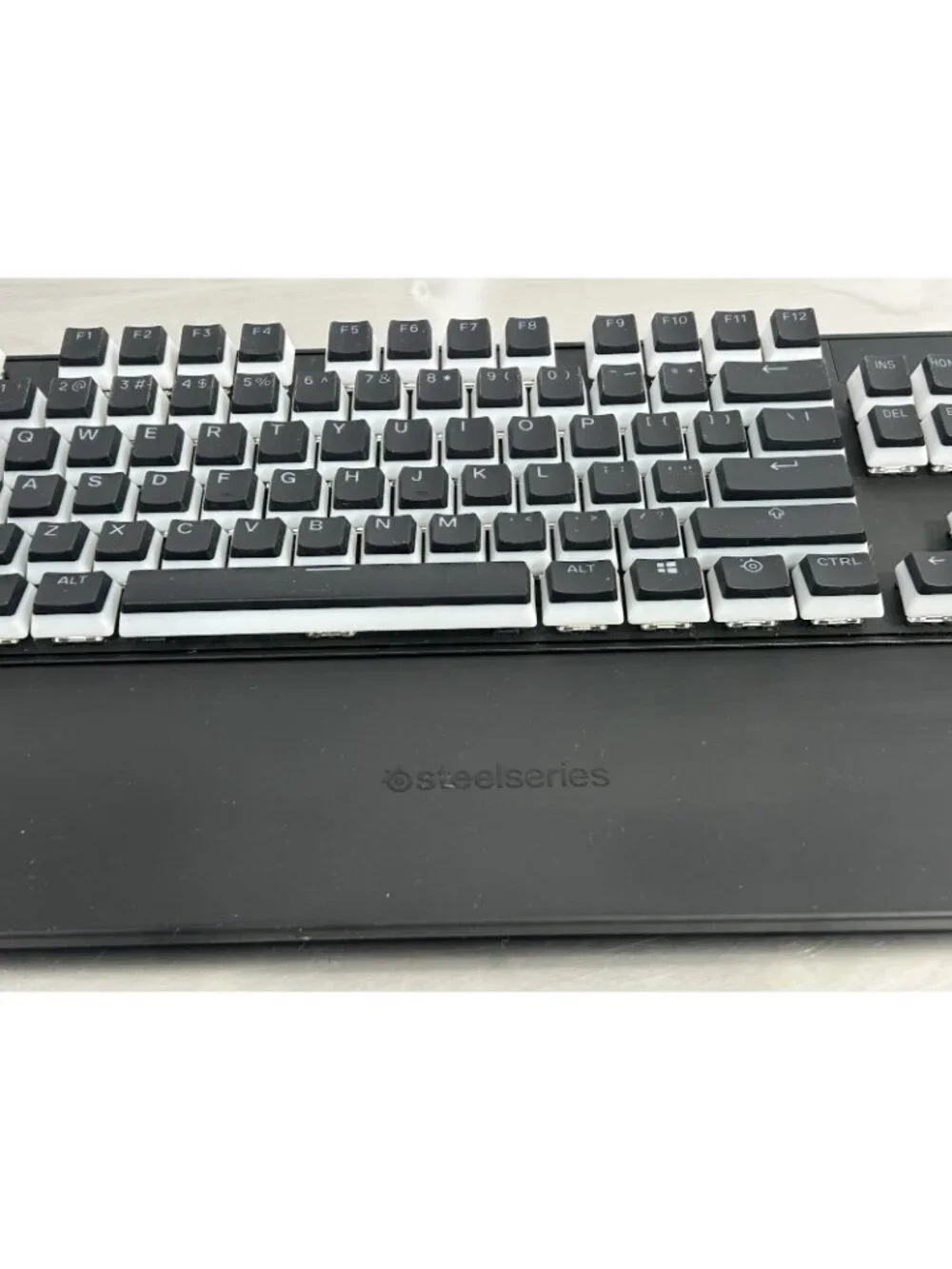 SteelSeries Apex Pro TKL Wired RGB Adjustable Actuation Keyboard Tested Working